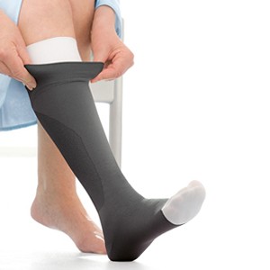 UlcerCare Knee-High Stockings with Liner 2X-Large, Black