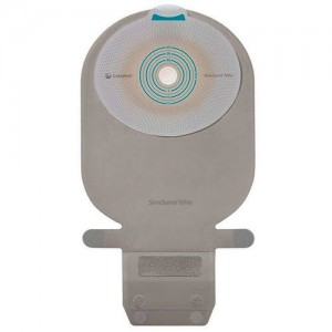 Mio 1-Piece EasiClose WIDE Outlet, Soft Convex, Maxi, Opaque with Inspection Window, Cut-to-fit