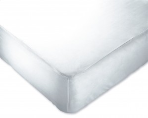 ReliaMed Zip Vinyl Mattress Protector, King